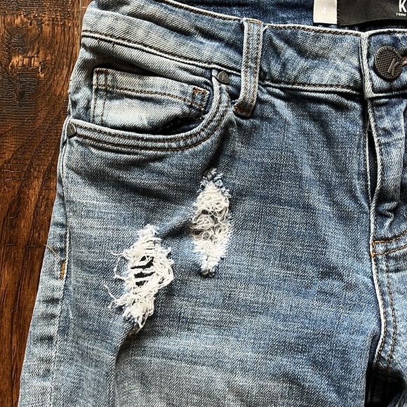 Kut from the same Kloth jeans, size 4 - Picture 3 of 9